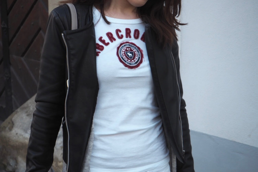 LOGO SHIRTS: One Trend – Different Styles Logo Shirt A&F One Trend-Different Styles