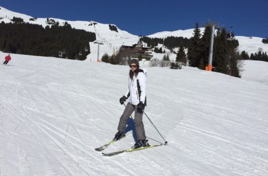 MaryJay beim Skifahren
