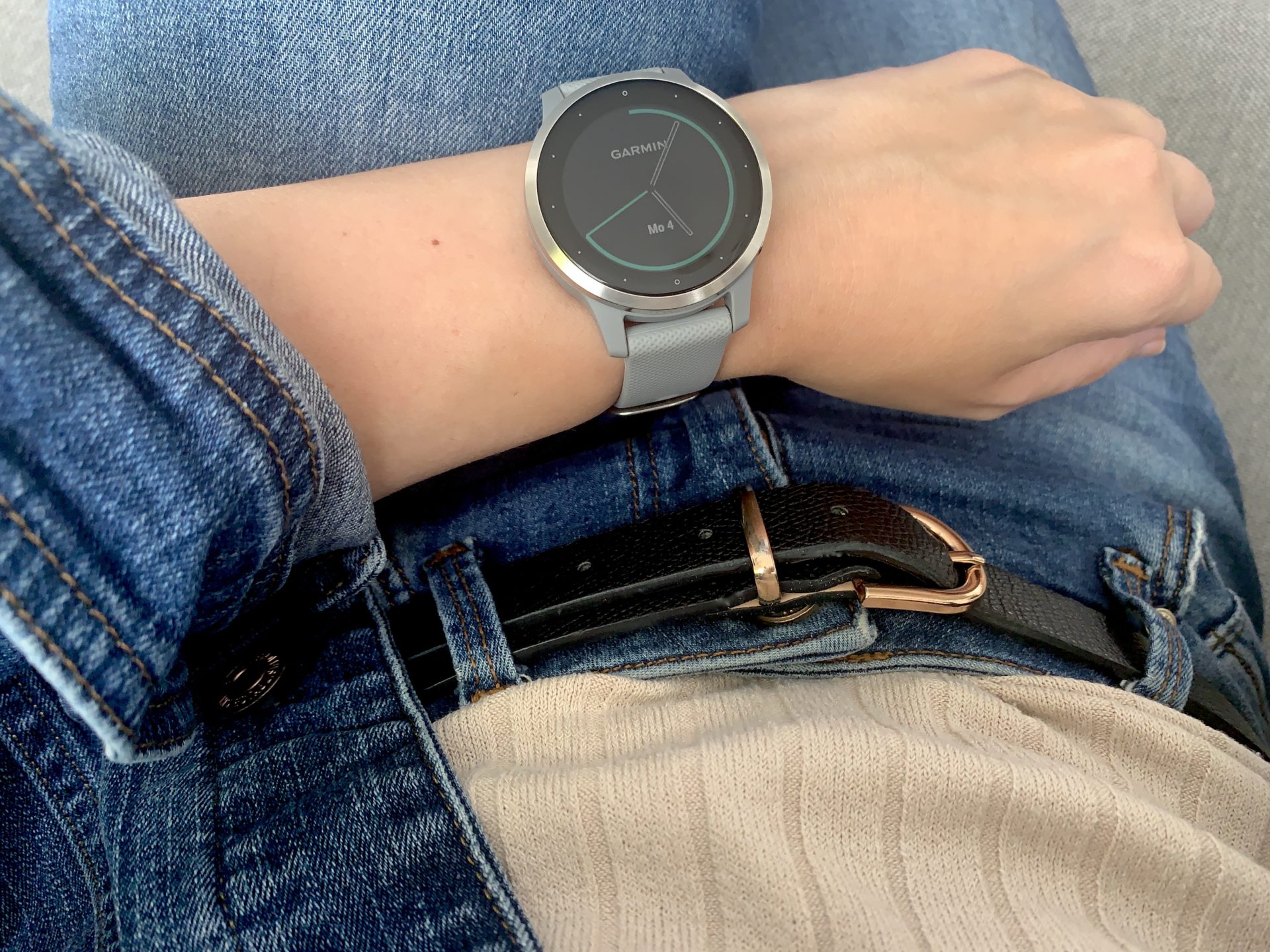 garmin-vivoactive-4s-smartwatch-damen